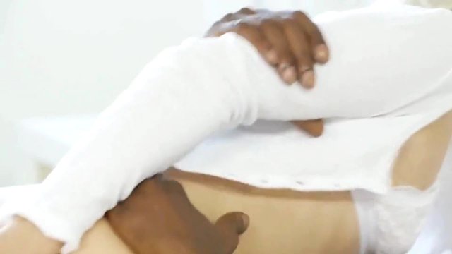 peworld030015 sample